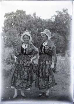 Lorraines en costume traditionnel